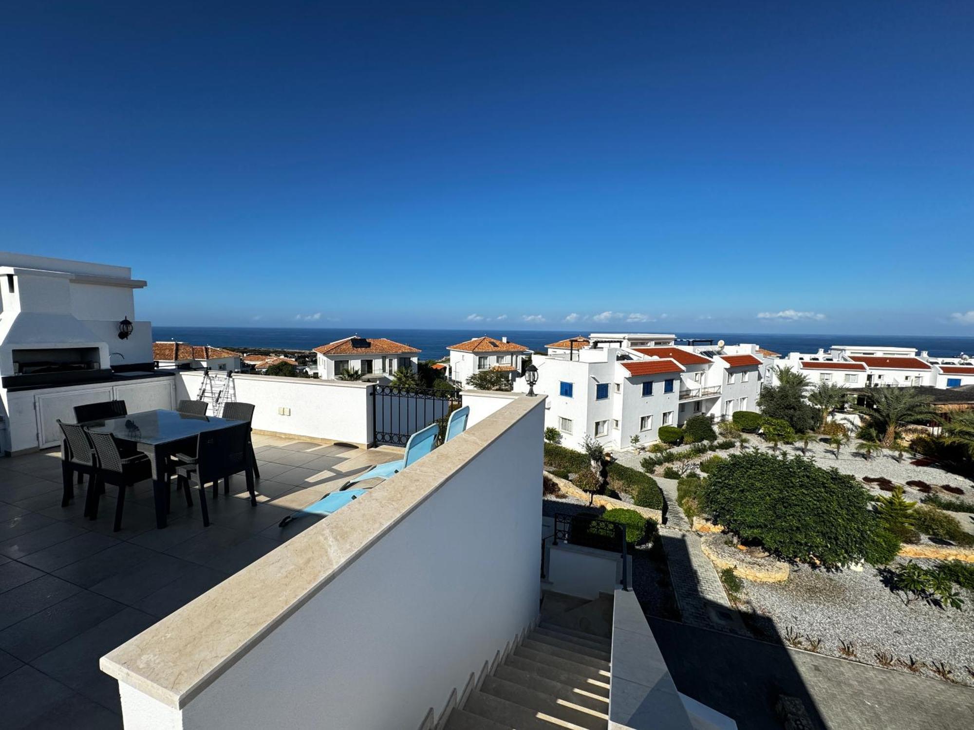Carrington Holidays Kyrenia  Eksteriør billede