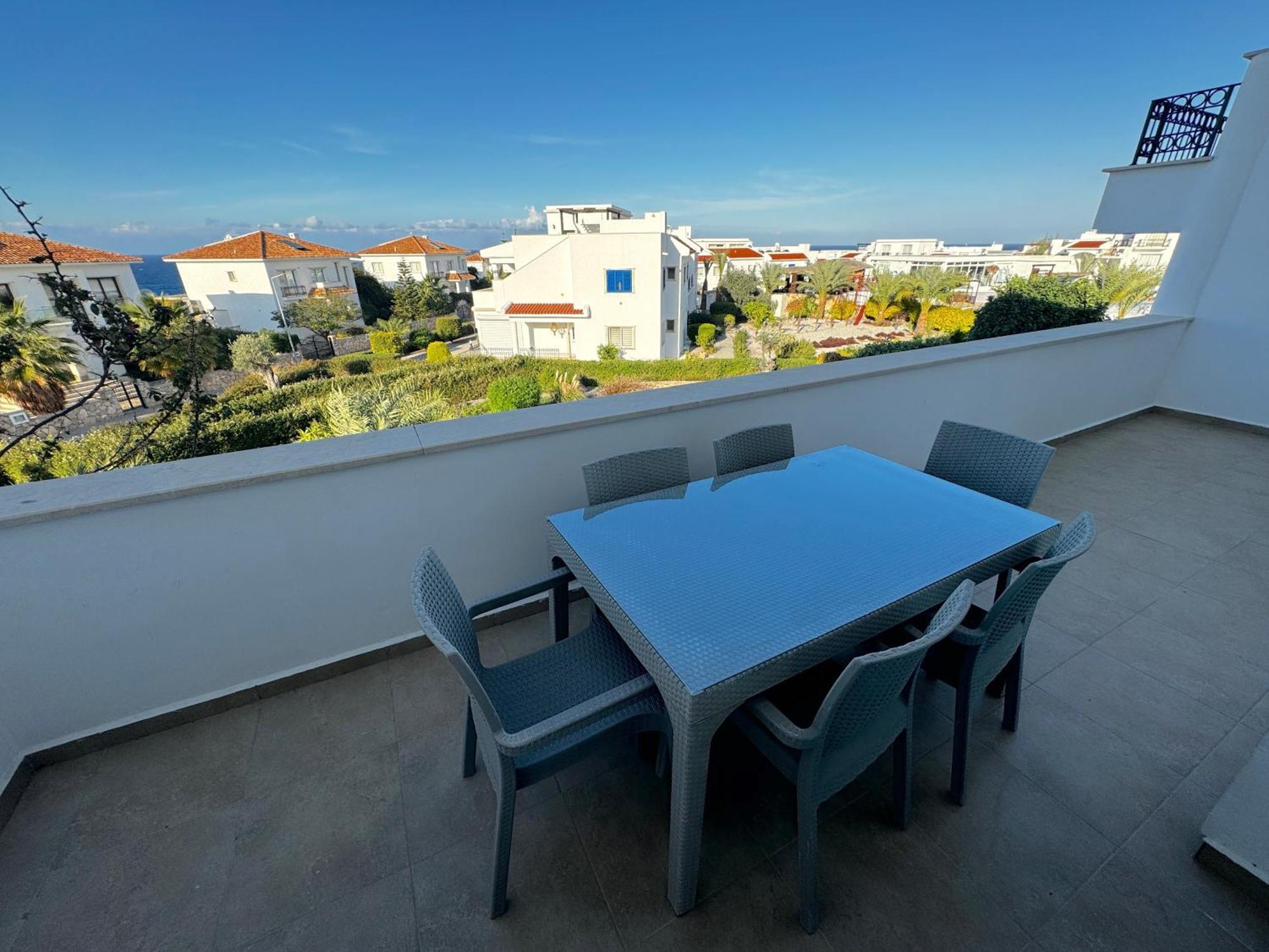 Carrington Holidays Kyrenia  Eksteriør billede