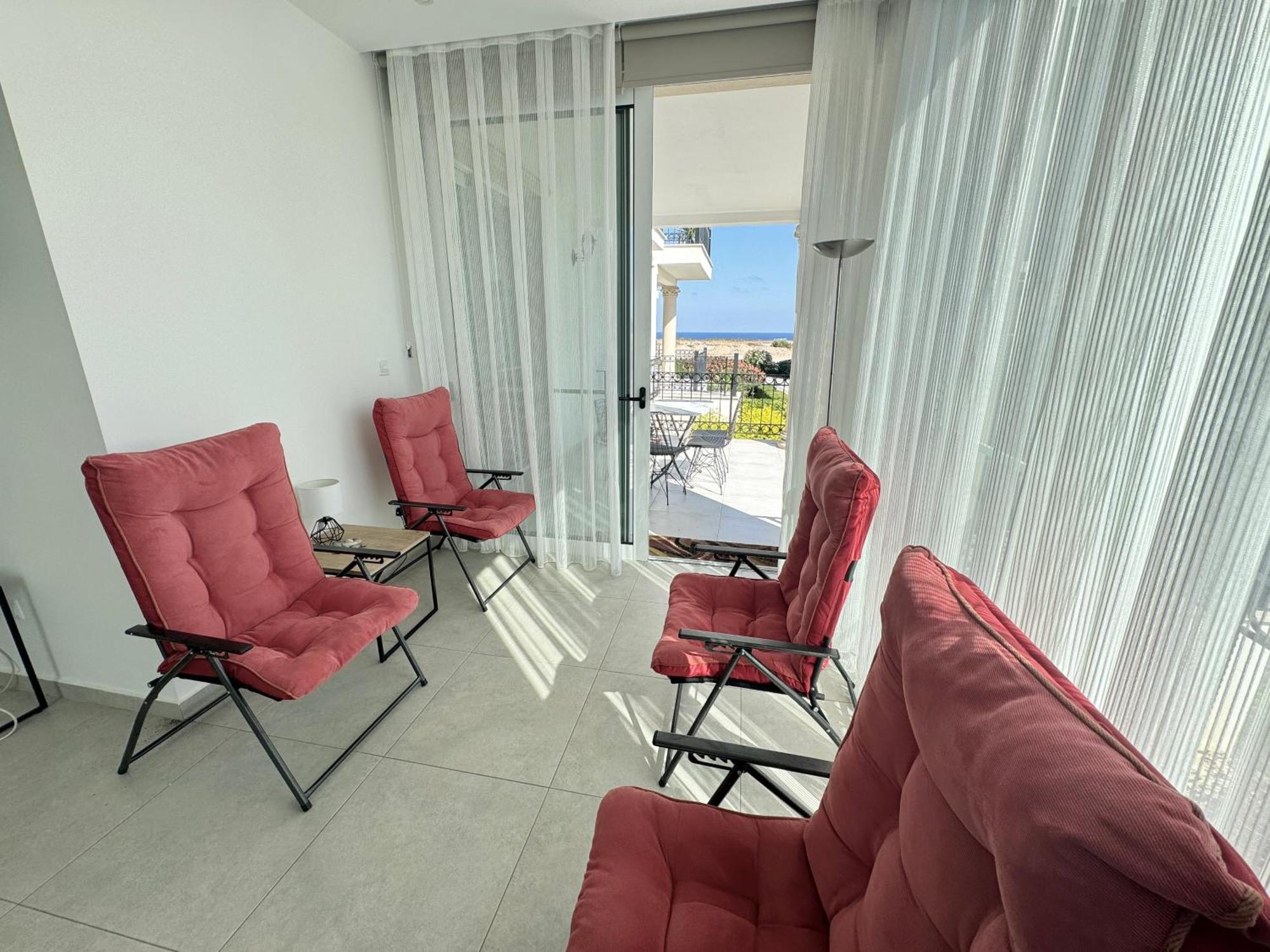 Carrington Holidays Kyrenia  Eksteriør billede