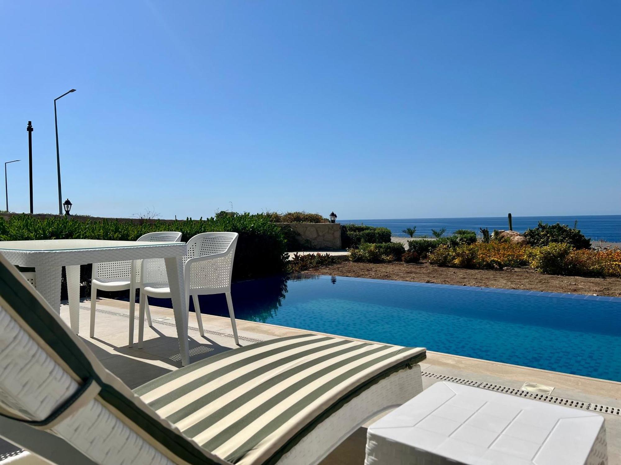 Carrington Holidays Kyrenia  Eksteriør billede
